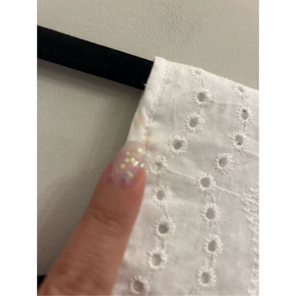 Gianni Bini Boho Eyelet Tiered Sleeveless blouse size M Double V-neck layering C - Picture 7 of 7